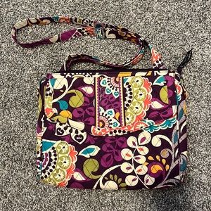 Vera Bradley - Crossbody